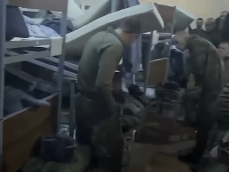 На незаконно мобілізованих в окупації українців чекає жорстка дідівщина, їжа – "гірша за тюремну" – ГУР