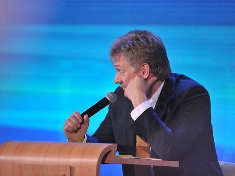 В Кремле заявили, что Россия официально не отправляет добровольцев на Донбасс, они едут туда сами