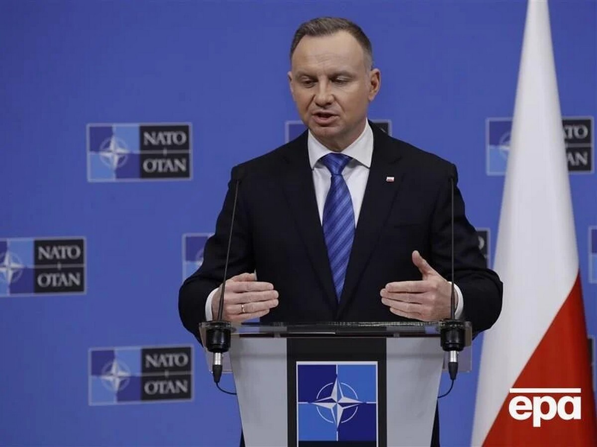 Если США пригласят к переговорам с Украиной и РФ другие страны, среди них должна быть Польша – Дуда