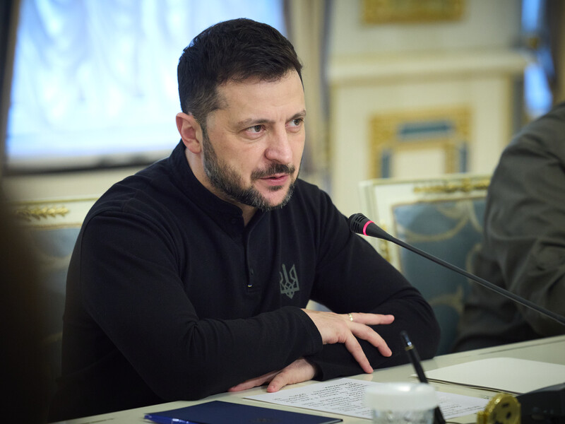 "Росіяни не змінюють свого завдання". Зеленський на засіданні ставки обговорив захист енергетики
