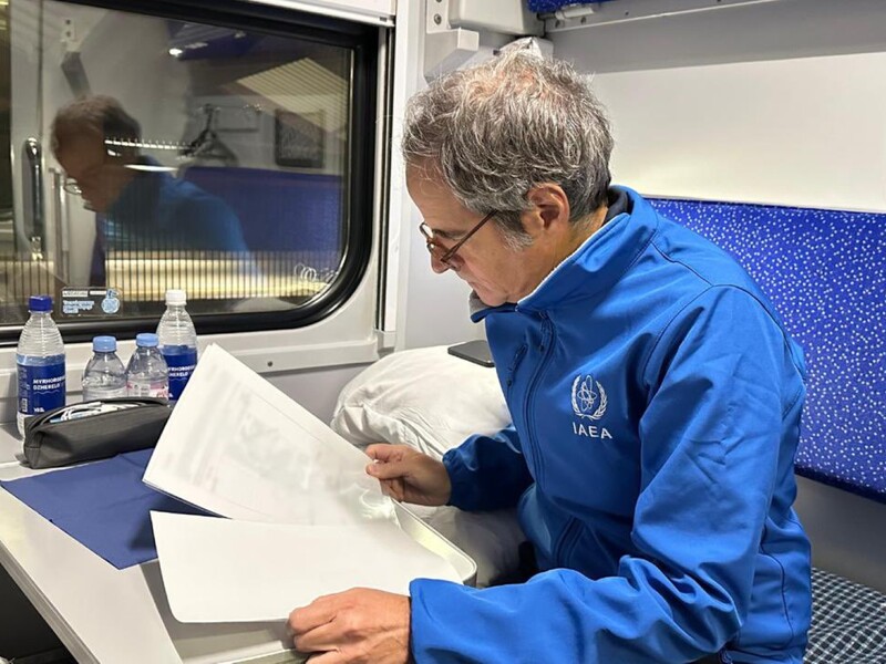Глава МАГАТЭ начал миссию в Украине с визита на киевскую подстанцию
