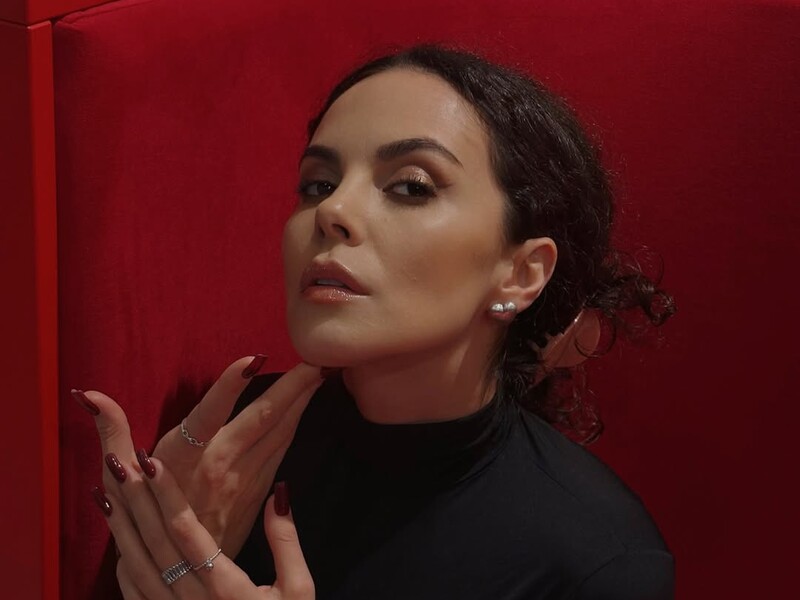 Каменских показала макияж 