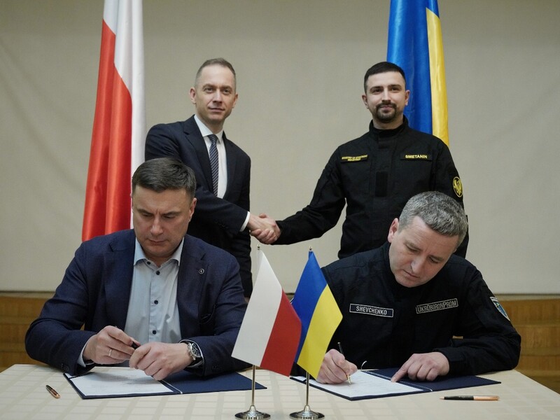 Україна й Польща підписали меморандум про виробництво озброєнь