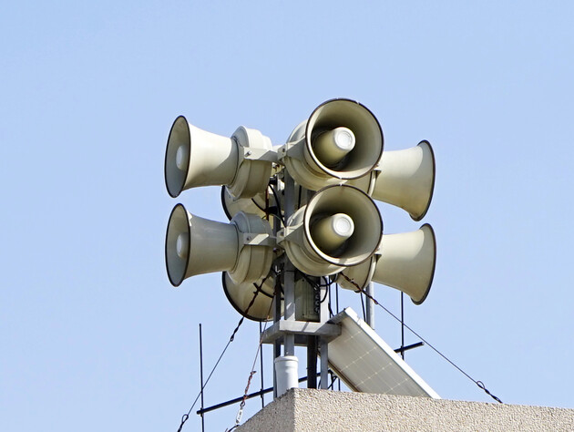 Названы регионы Украины, где наибольшая продолжительность тревог в часы работы торговых центров. Инфографика