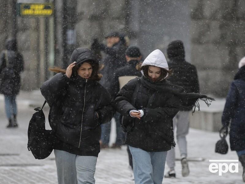 Синоптики назвали області, де 5 лютого буде сніг