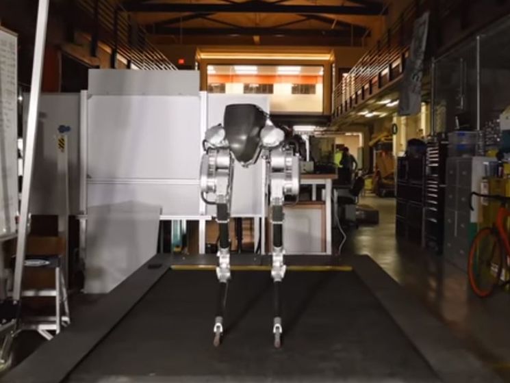 Американские инженеры создали робота-спасателя без туловища. Видео