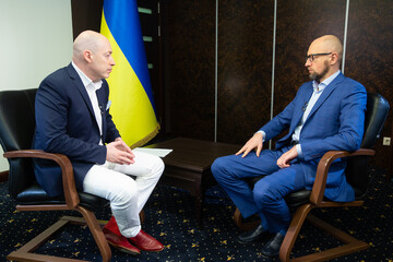 Трамп у РФ, коли закінчиться війна, умови миру, що буде з Україною. Стрим Гордона з Яценюком у Мюнхені. Трансляція