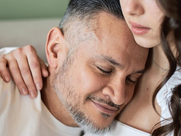 53-летней Хименес-Браво расстался с девушкой и рассказал, какой должна быть его новая избранница