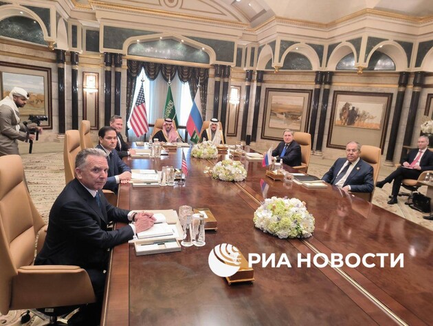 В Эр-Рияде начались переговоры США и России