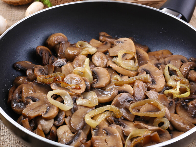 Приготуйте печериці за цими правилами – і вони вийдуть смачними й ароматними, а не водявими. Лайфхаки