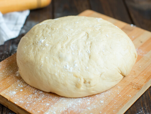 Приготовьте универсальное тесто с этим ингредиентом – и оно будет мягким и пышным