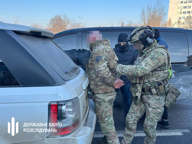 У Харкові затримали безробітного чоловіка, який за $20 тис. "продавав" посаду в ДБР – прокуратура 