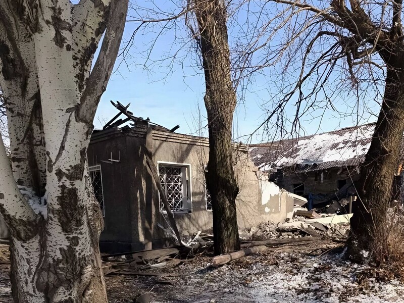 Окупанти зруйнували відділення "Укрпошти" в Покровську. Воно не працювало з кінця січня