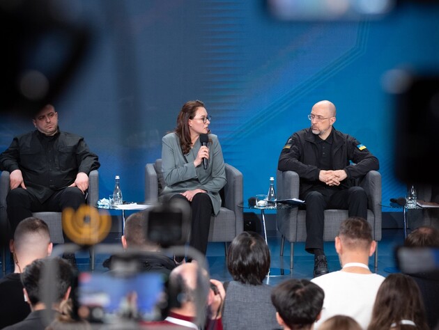 В Україні продовжать строк бронювання військовозобов'язаних працівників до кінця березня – Шмигаль