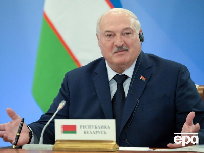 Лукашенко заявил, что РФ никогда не согласится на отправку миротворцев в Украину