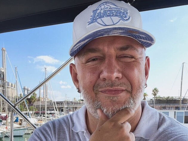 Потап, який живе в Іспанії, розкритикував Мінкульт за відмову видавати дозволи на виїзд за кордон