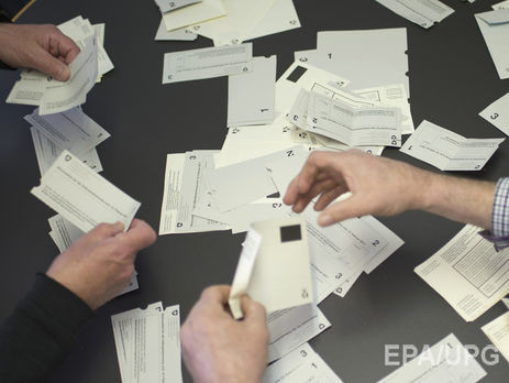 На референдуме в Швейцарии избиратели поддержали упрощение получения гражданства для мигрантов