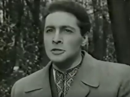 В сети набирает популярность фрагмент советского фильма, герой которого читает стихотворение об Украине. Видео