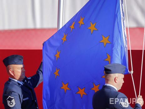 Минимальная зарплата в ЕС колеблется от €235 в Болгарии до €1999 в Люксембурге – Евростат