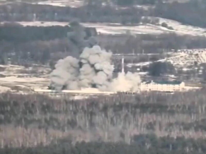 Генштаб ВСУ подтвердил авиаудар по позициям ФСБ в Брянской области. Видео