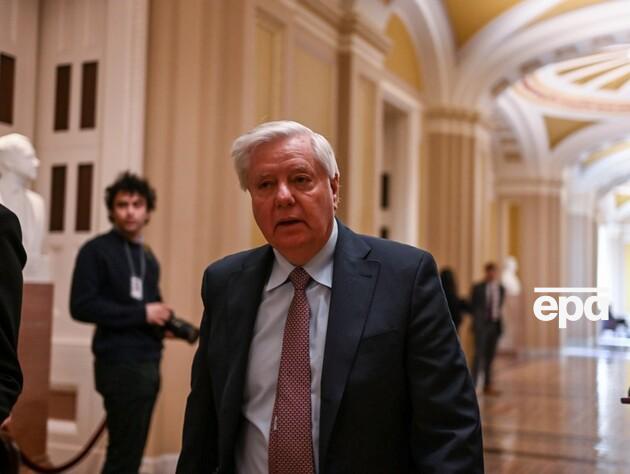 Сенатор Грэм, ранее поддерживавший Украину, заявил, что Зеленскому надо 