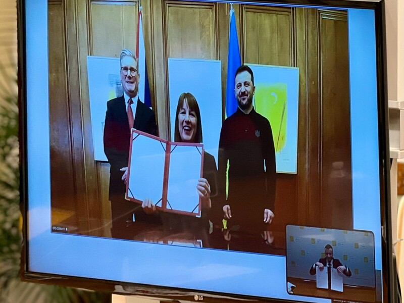 Украина и Великобритания подписали соглашение о выделении Украине кредита на £2,26 млрд