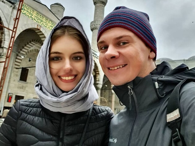 41-річний Комаров таємно розлучився з 27-річною дружиною після шести років шлюбу