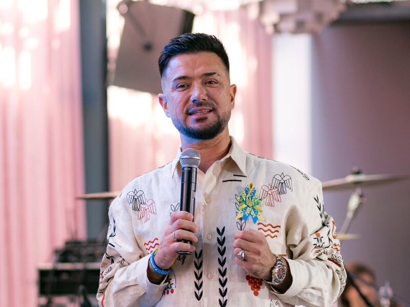 Налчаджиоглу встретился за границей со своей 13-летней дочерью от первого брака. Видео