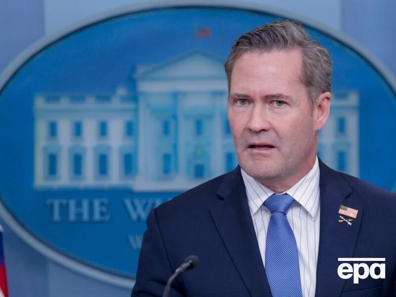 У Уолтца был телефонный разговор с Ермаком. Стороны обсудили место и дату переговоров