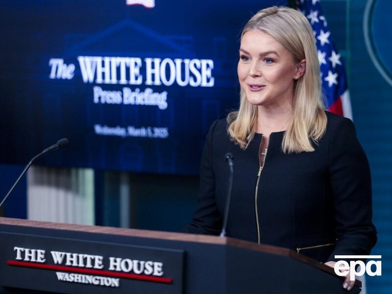 Белый дом об отмене временного правового статуса для украинских беженцев: Решения пока не принято 