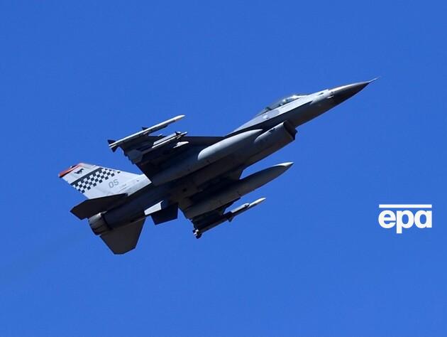 Бельгія знову відклала початок постачання літаків F-16 в Україну – прем'єр країни