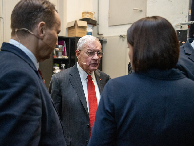 Келлог про припинення передавання Україні військової допомоги й розвідданих: Це як ударити мула дошкою по носу