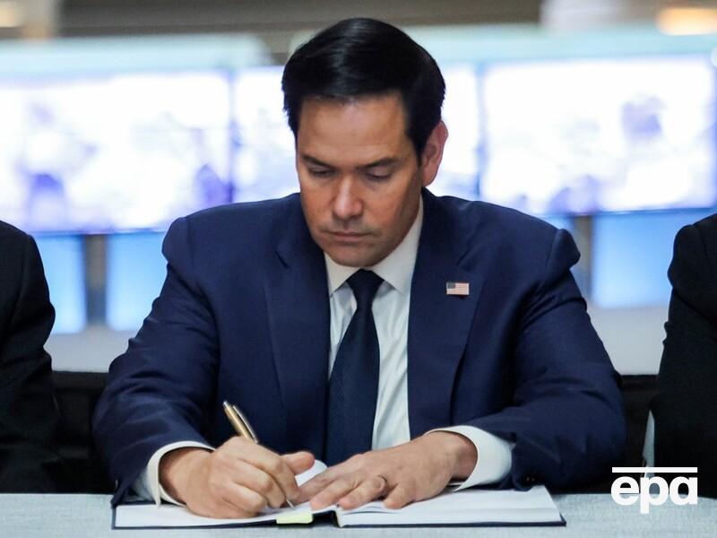 NYT сообщила, что Рубио поссорился с Маском на заседании правительства США. Трамп отреагировал