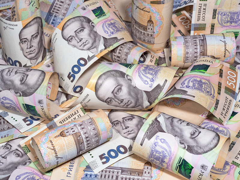 В Украине насчитали 3 тыс. официальных миллионеров, самому младшему – 3,5 года – налоговая служба