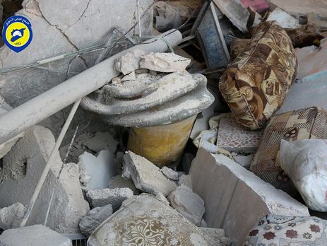 20 листопада 2016 року, бочки з хлором (жовтого кольору, в центрі кадру) скинуті на житловий квартал Алеппо, стверджували представники місцевої цивільної оборони