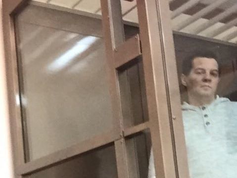 Суд Москви відхилив скаргу адвокатів Сущенка на продовження арешту – Фейгін