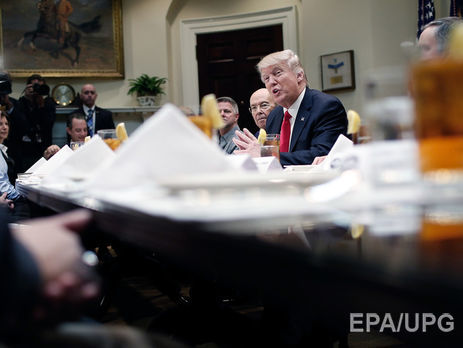 В США еще один суд заблокировал иммиграционный указ Трампа