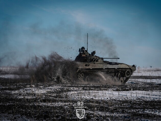 За прошедшие сутки оккупанты 142 раза атаковали позиции ВСУ. Россия потеряла более 1,2 тыс. людей – Генштаб