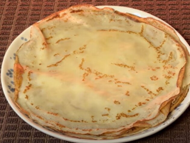 Додайте це до борошна – і млинці будуть тонкими й ніжними. Рецепт ідеального тіста із секретним інгредієнтом