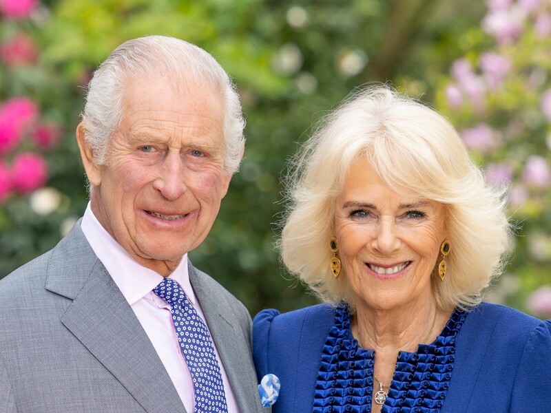 Чарльз ІІІ та його дружина показали рідкісні фото своїх матерів