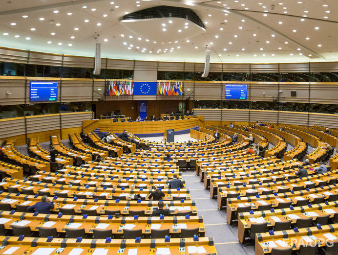 Европарламент сегодня обсудит обострение на востоке Украины