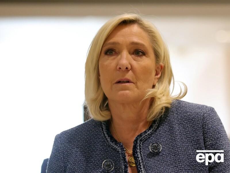 Ле Пен приговорили к домашнему аресту и запретили участие в выборах 2027 года