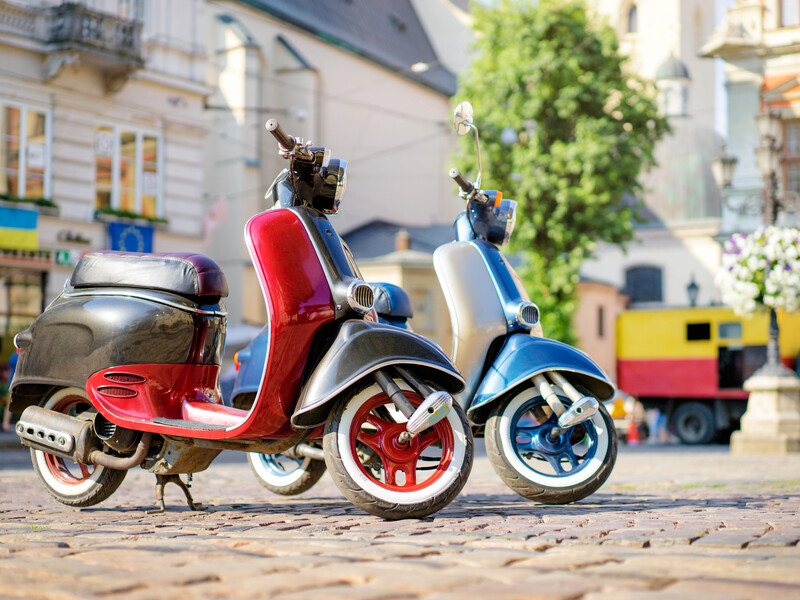 Кабмин Украины внес изменения в правила дорожного движения