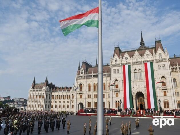 ЗМІ інформують, що Угорщина вирішила вийти з Міжнародного кримінального суду. У ЄС відреагували