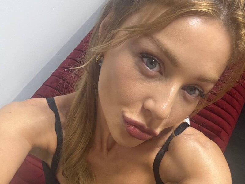 Тина Кароль похвасталась бицепсами и рассказала, кому обязана рельефом своих рук