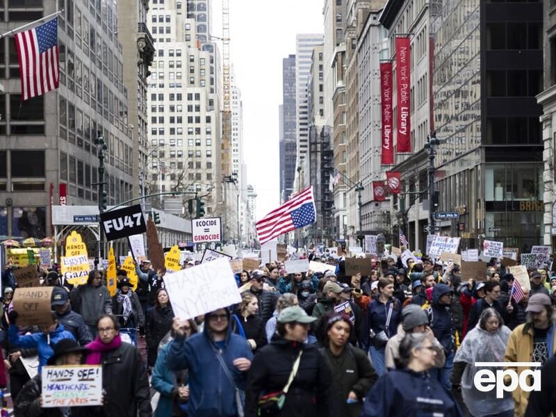 У США і Європі відбулися численні мітинги проти Трампа. Фоторепортаж