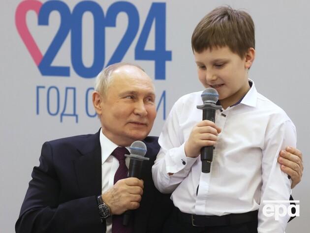 Путин подписал закон РФ о найме несовершеннолетних