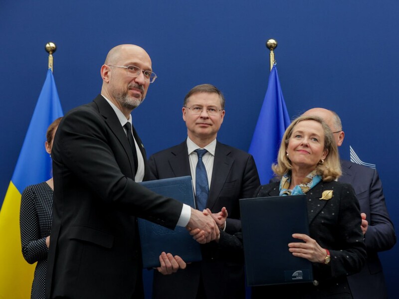 Європейський інвестиційний банк надасть Україні €300 млн на відновлення енергетики й інфраструктури