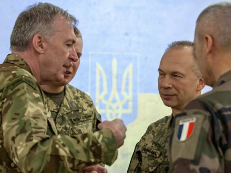 "Коалиции желающих" мешают "неясные гарантии США" – Bloomberg