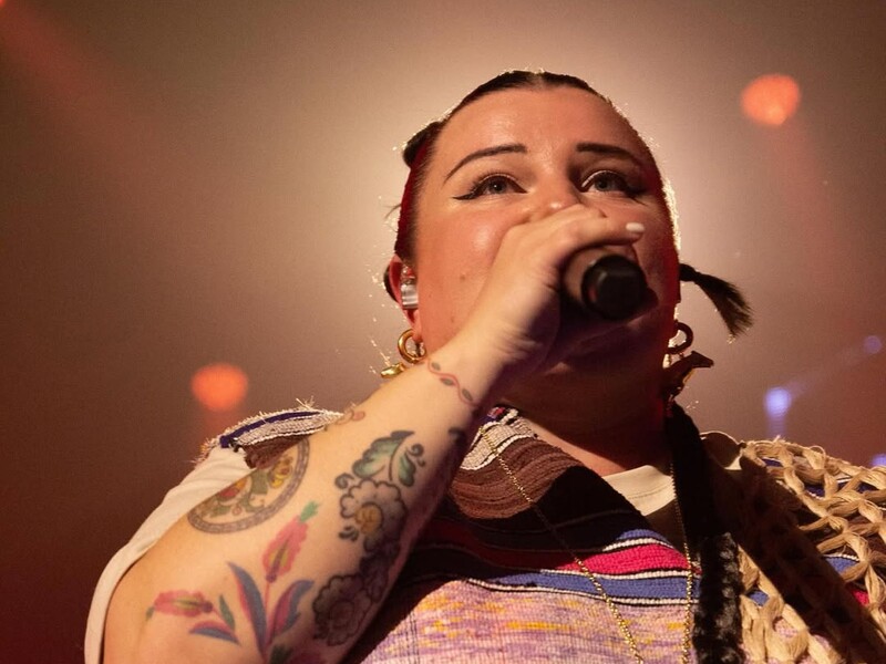 Бутурлакин раскритиковал концерт alyona alyona и заявил, что после этого она назвала его 